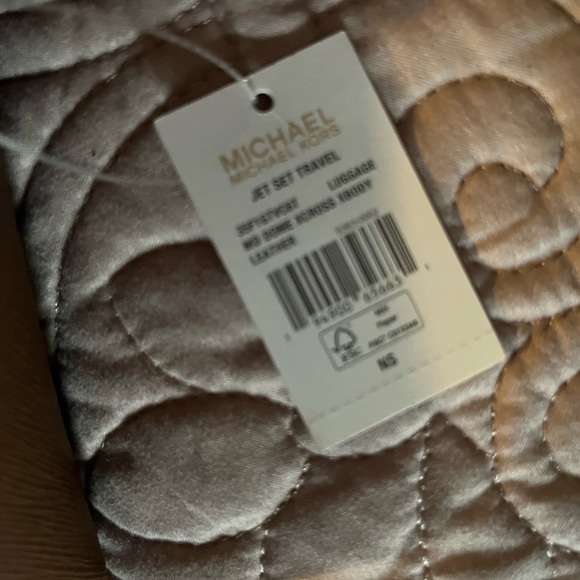 Michael Kors Dome Cross Body - Picture 5 of 8